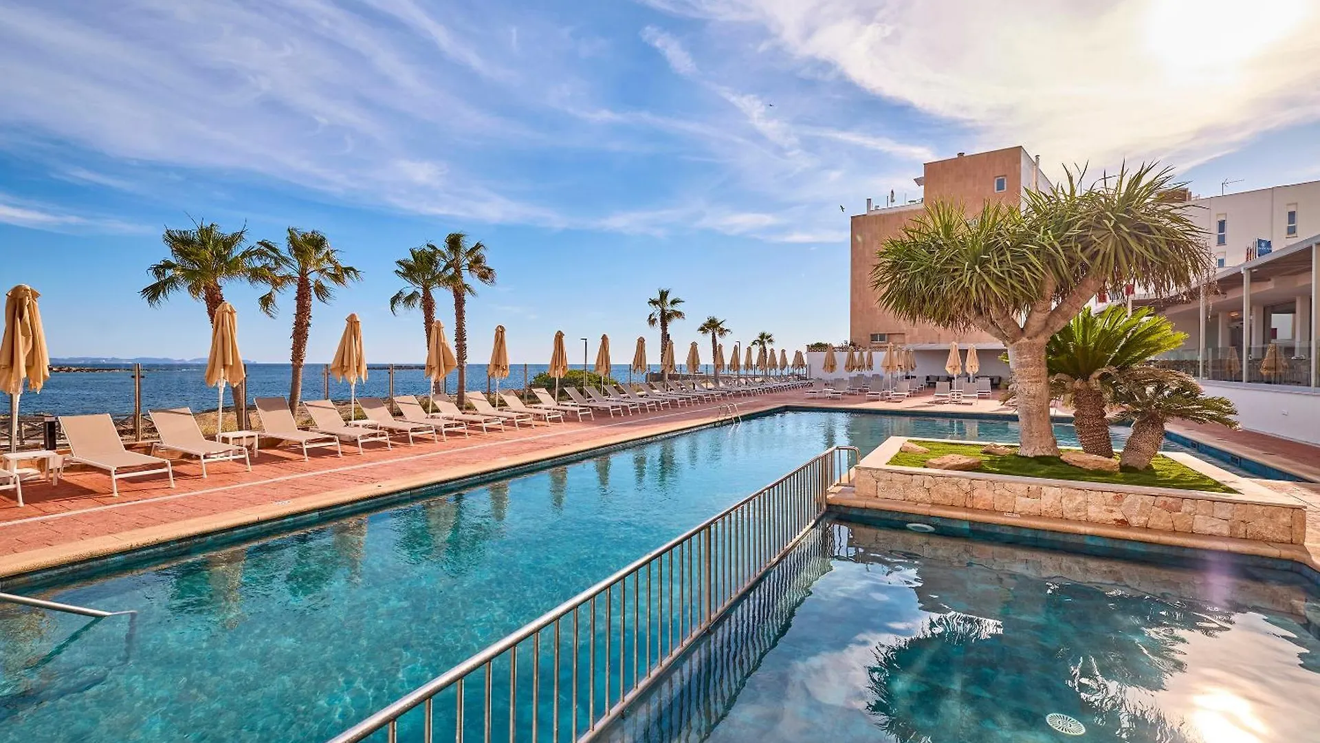 Universal Hotel Romantica Colonia de Sant Jordi