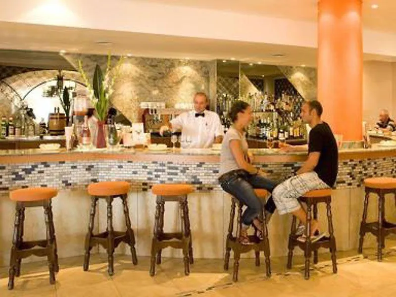Universal Hotel Romantica Colònia de Sant Jordi 4*,